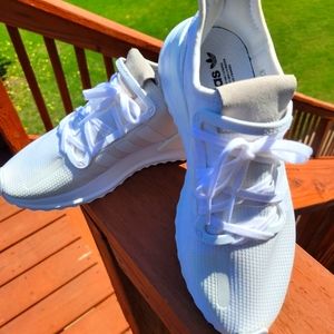 White Adidas Sneakers